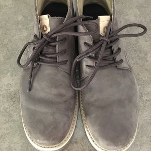 Brown leather Volcom boots